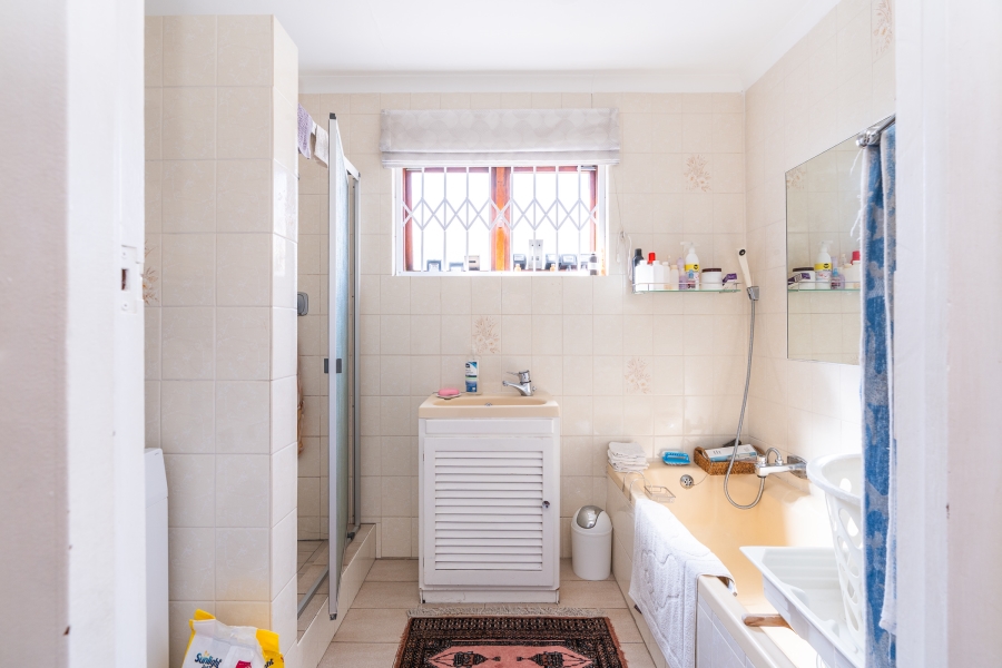 3 Bedroom Property for Sale in Pinelands Western Cape